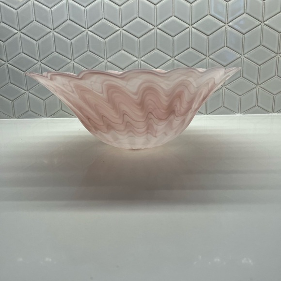 MURANO Lavorazione Arte Glass Bowl Pink Scalloped Edge Translucent Decorative - Picture 5 of 14